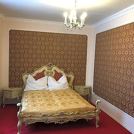 Boutique Lambach Bed & Breakfast 3*