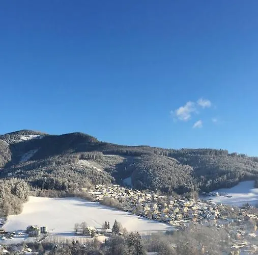 Lambach Bed & Breakfast 3*